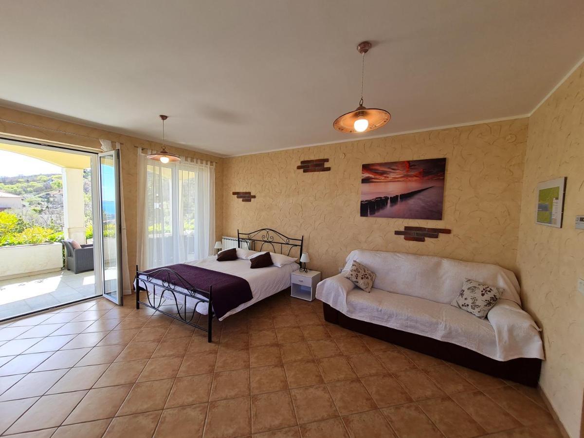 Mošćenička Draga Apartman En מראה חיצוני תמונה